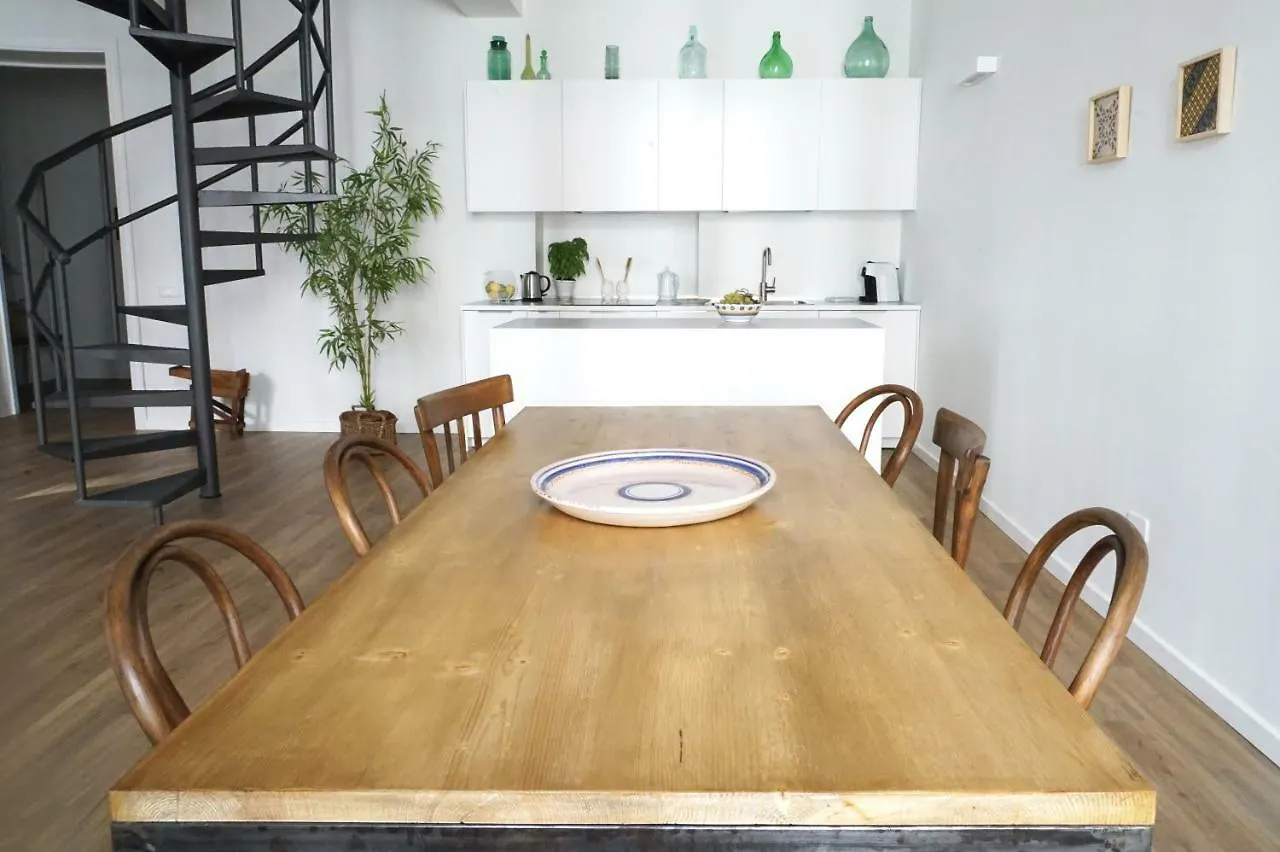 T-Home / Stylish Apartment Palermo Center