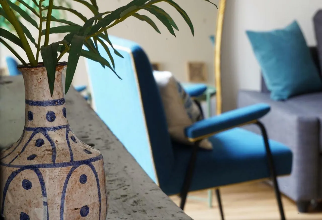 T-Home / Stylish Apartment Palermo Center Italy